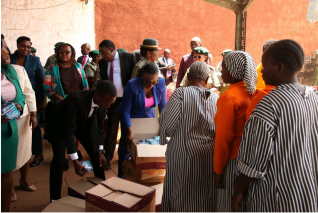 Gloria Orwoba Distributing Pads